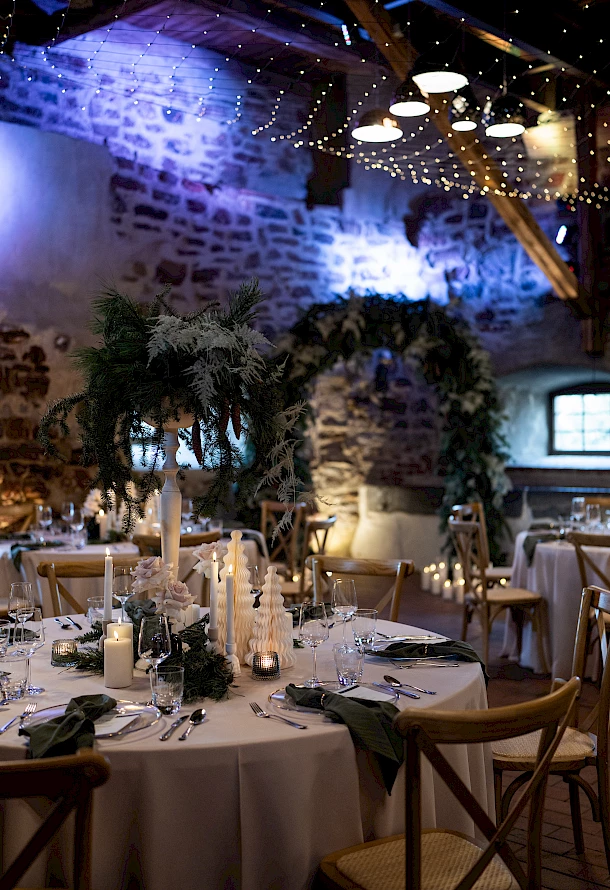 Winterliche Location in Burg Staufeneck liebevoll dekoriert