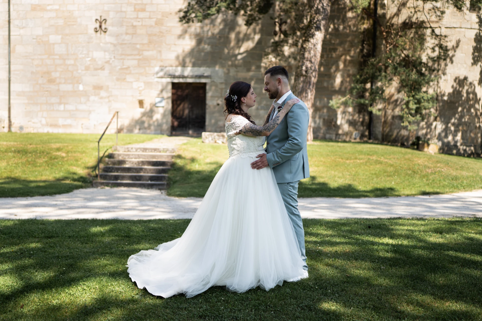 1. Romantisches Brautpaarshooting im Kloster Lorch